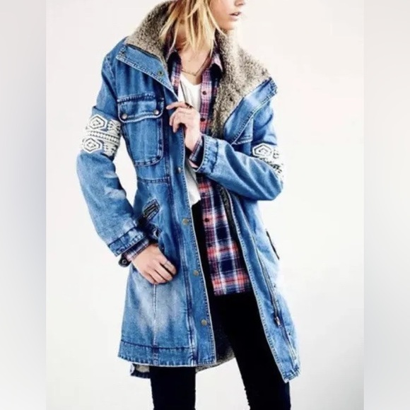 Free People Rendered Denim Sherpa Jacket Faux Fur Lined Embroidered Jean Coat - Picture 2 of 10